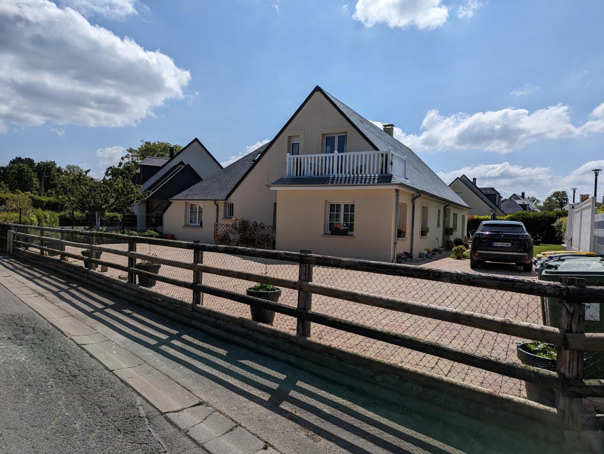 Bed and Breakfast Du coté de chez Swann 1 Trouville-sur-Mer Exterior foto